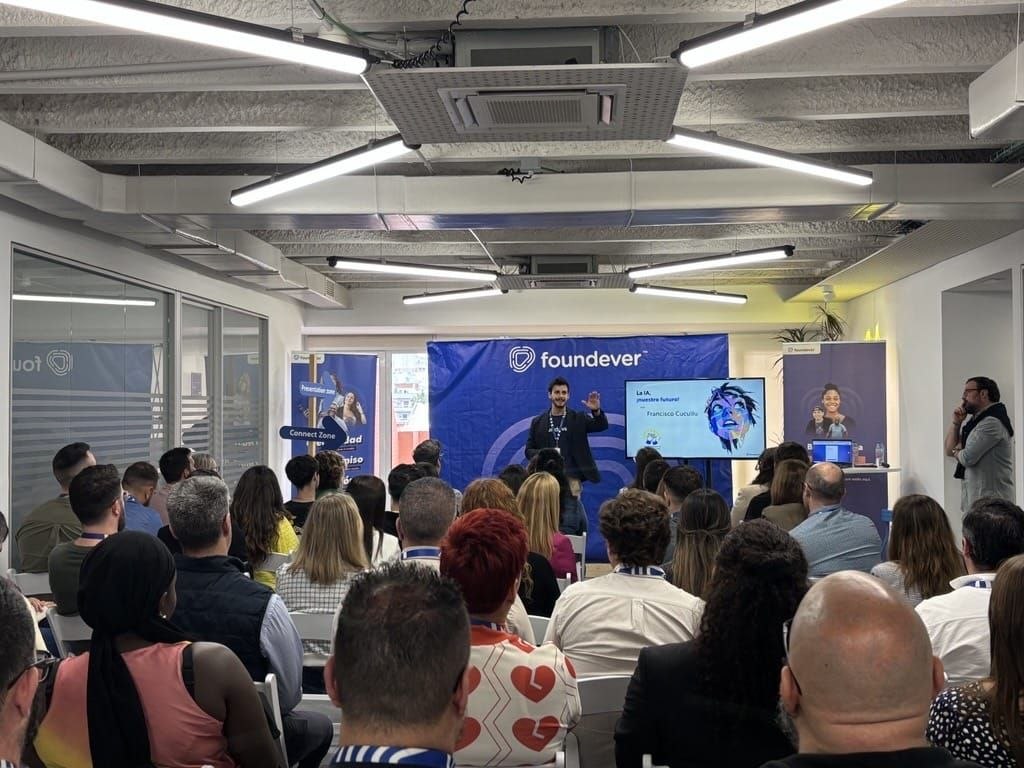 Francisco Cucullu speaking